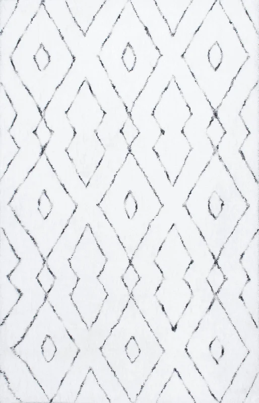 Double Diamond Lattice Shag Rug | White