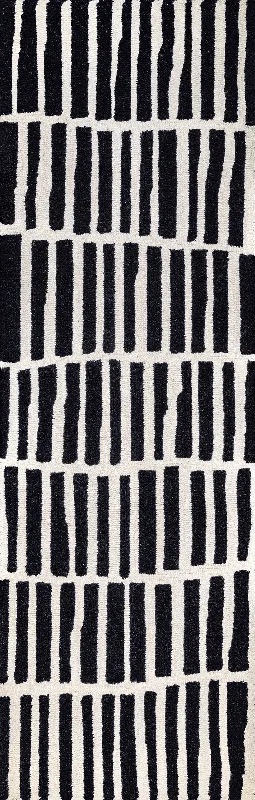 Irregular Parallel Bars Rug | Black